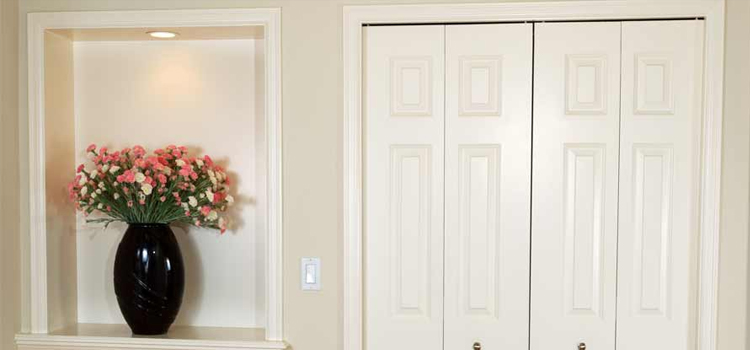 residential closet door repair in Menifee